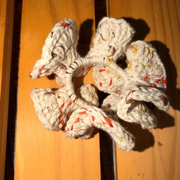 Handmade Crocheted Hair Accessory Set - Picture 3 of 5